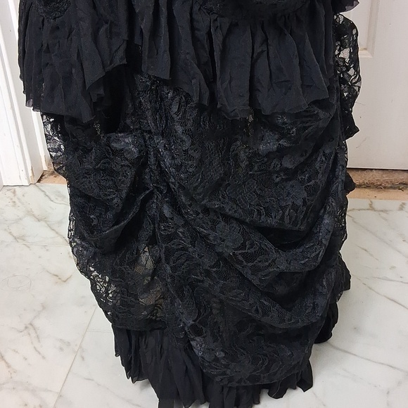 Spirit Black Lace Ruffle High-Low Skirt - Picture 6 of 9